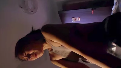 易敏感体质少妇，疯狂潮吹，水量超大，全身痉挛抽搐